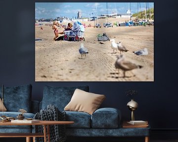 Mère et enfant sur la plage de Katwijk sur Evert Jan Luchies