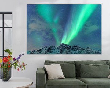Les aurores boréales, la lumière polaire ou Aurora Borealis dans le ciel nocturne sur les îles Lofot sur Sjoerd van der Wal Photographie