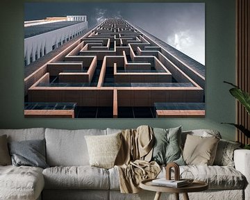 Maze building in Dubai by michael regeer