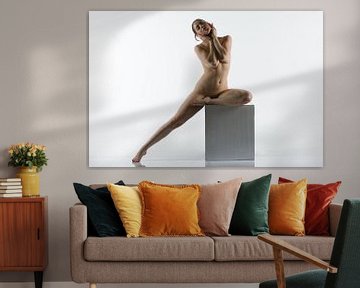 Artistic nude on a posing cube by Arjan Groot