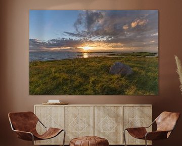 Landschap, zonsondergang in Estland van Marcel Kerdijk