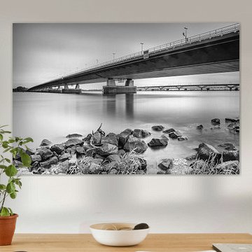 Verkeersbrug Moerdijk over het Hollands Diep van Jan van der Vlies