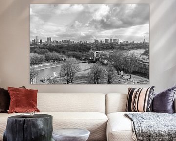 Het uitzicht op de skyline van Rotterdam vanuit de Van Nelle Fabriek van MS Fotografie | Marc van der Stelt