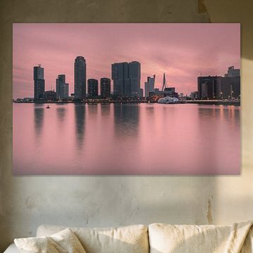 Pink sunset in Rotterdam by Ilya Korzelius