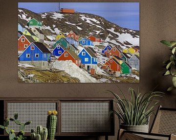 Farbenfroher Ort in West-Grönland by Reinhard  Pantke