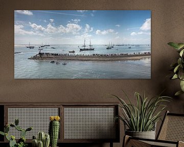 Pier dans le port de Terschelling avec des bateaux sur Wad of Wonders