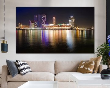 Night view of the Kop van Zuid and a cruise ship in Rotterdam von Anna Krasnopeeva