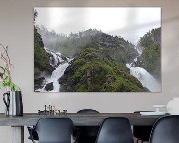 Watervallen in Noorwegen van Anouk Davidse