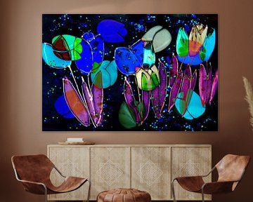 gestileerde kleurige tulpen, bijna abstracte kleurcollectie van Hanneke Luit