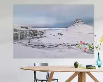 Kirkjufell Mountain with waterfall von Andreas Jansen