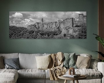 Monochrome Tuscany in 6x17 format, Pitigliano van Teun Ruijters