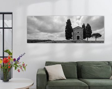 Toscane monochrome au format 6x17, Cappella Madonna di Vitaleta sur Teun Ruijters