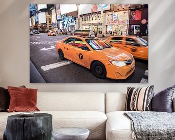 Yellow Cap New York | Taxi New York | Art print van Mascha Boot