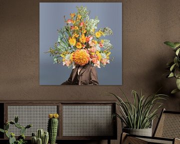 Zelfportret met bloemen 2 (blauwgrijs) van toon joosen