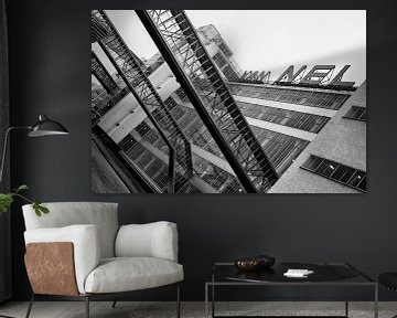 Zwart-wit foto van de Van Nellefabriek in Rotterdam van Mark De Rooij