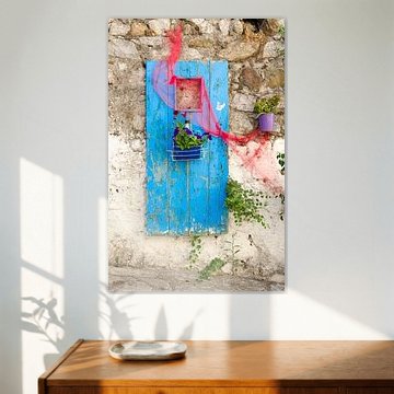 Porte colorée avec des fleurs