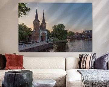 Delft - Oostpoort bij zonsondergang van Erik van 't Hof