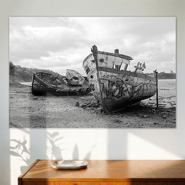 HDR urbex Cimetiere a bateaux ship graveyard at Quelmer brittany