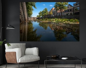 Atmospheric city canal in the old town of Hanzestad Kampen by Fotografiecor .nl