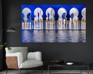 Blaue und weiße Bögen bei Sheikh Zayed Mosque - Abu Dhabi von Rene Siebring