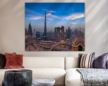 Burj Khalifa en Sheikh Zayed Road in Dubai van Rene Siebring