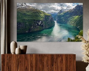 Uitzicht over Geirangerfjord, Noorwegen van Dirk Jan Kralt