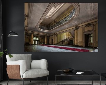 Chateau Lumiere - Red Carpet by Rob van Glabbeek