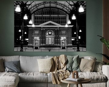 amsterdam trainstation by Frencis van Run