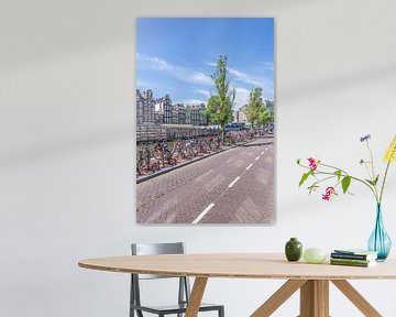 AMSTERDAM Singel Canal with Flower Market sur Melanie Viola