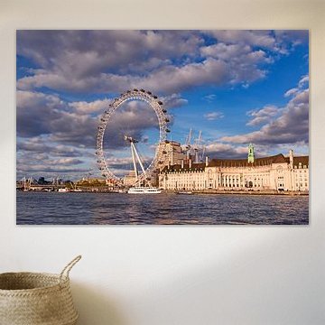 London Eye mit Old Country Hall