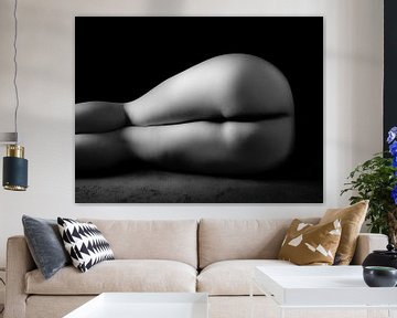 Gestalt einer Frau mit tiefschwarzem Bodyscape von Art By Dominic