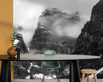 Mountains in the mist by Hidde Hageman