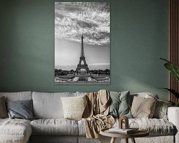 Tour Eiffel à Paris / noir et blanc