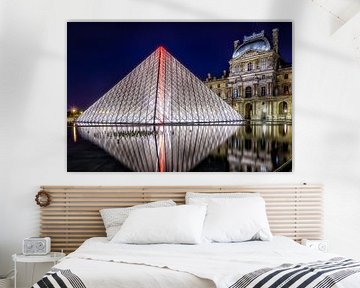 De Louvre Piramide van Johan Vanbockryck