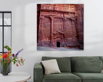 de Rode Tombe van Petra, Jordanië van Jan de Vries