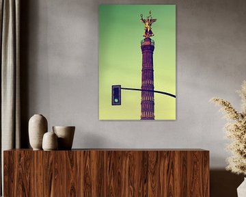 Berlin – Victory Column and Green Traffic Light