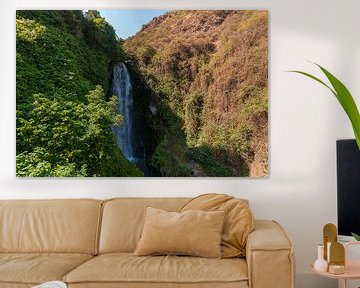 Ecuador: Empedrado Cascada de Peguche (Miguel Egas Cabezas) van Maarten Verhees