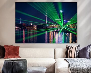 Berlin – Skyline at Night / Spree Panorama van Alexander Voss