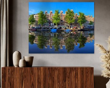 Keizersgracht reflectie in blauw sur Dennis van de Water