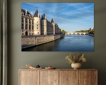 View to the Conciergerie on the river Seine in Paris, France van Rico Ködder