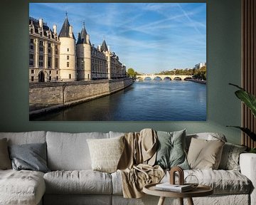 View to the Conciergerie on the river Seine in Paris, France van Rico Ködder