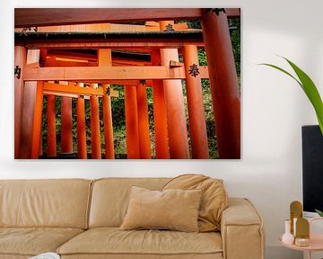 Torii poort in Fushimi Inari Taisha van Marcel Alsemgeest