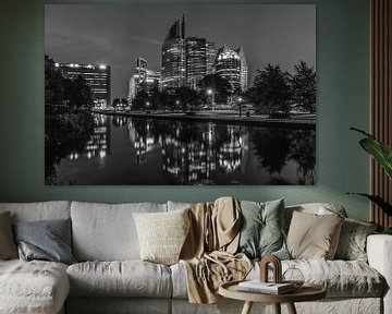 Skyline Den Haag in de nacht van Patrick Löbler