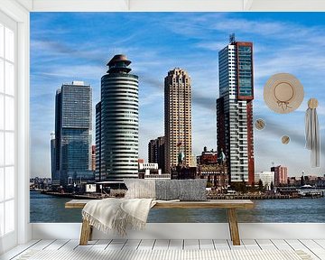 Skyline mit New-York-Hotel am Hafen Rotterdam