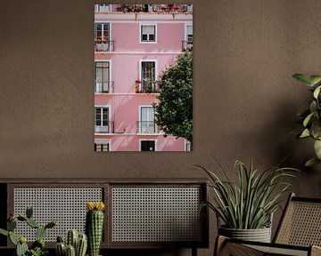 Roze huis in Lissabon van Jessica Arends