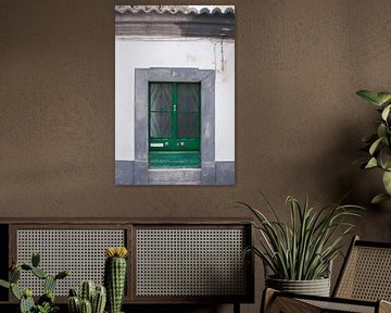 De deuren van Portugal groen met grijze rand nummer 3 van Stefanie de Boer
