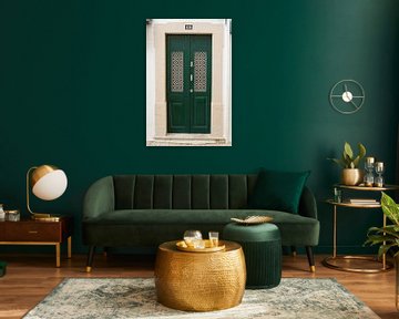 De deuren van Portugal groen met panelen nummer 15 van Stefanie de Boer