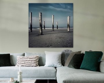 Grijsblauw tinten strand Petten by Niels Krommenhoek