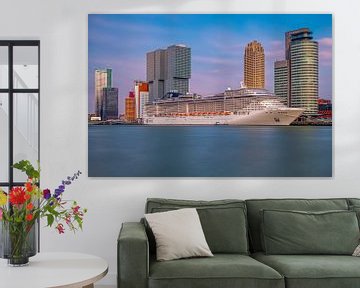 Rotterdam zicht op de cruise terminal van Dennisart Fotografie