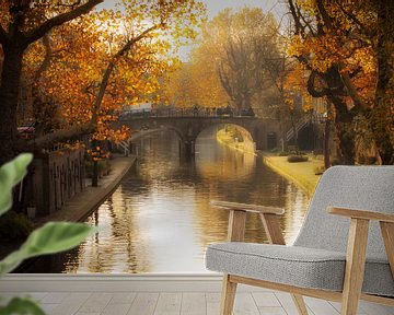 Autumn in Utrecht, De Geertebrug over the (G)Oudegracht in Utrecht in the autumn light. by André Blom Fotografie Utrecht